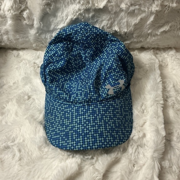 Under Armour Other - Under Armour Youth Blue and White Patterned Cap